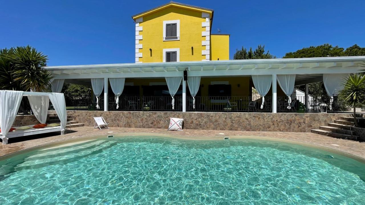 Borgo Del Nespolo Panzió Peschici Kültér fotó