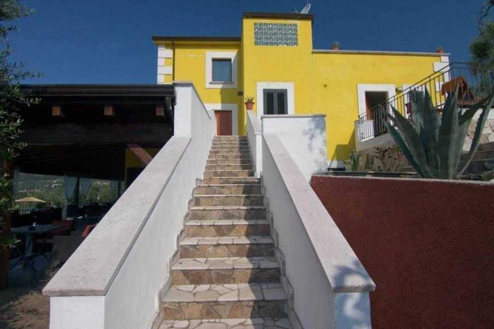 Borgo Del Nespolo Panzió Peschici Kültér fotó